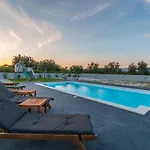 Vila Perini Dvori Donji Zemunik