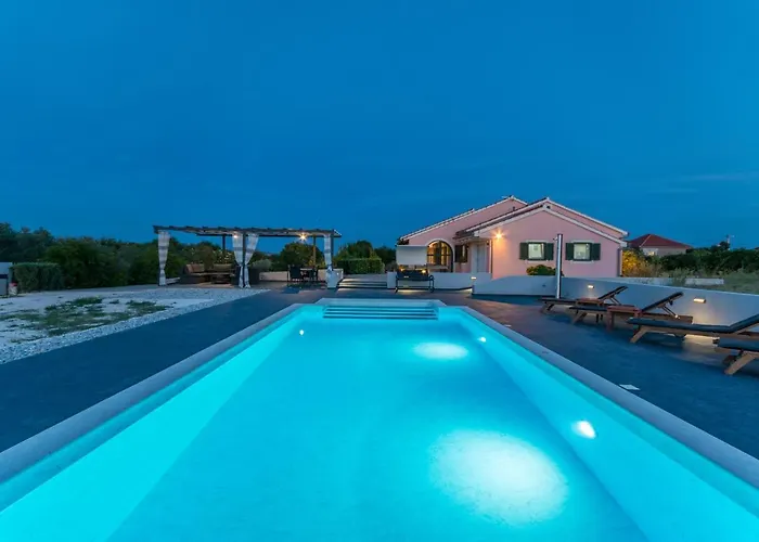 Villa Perini Dvori *